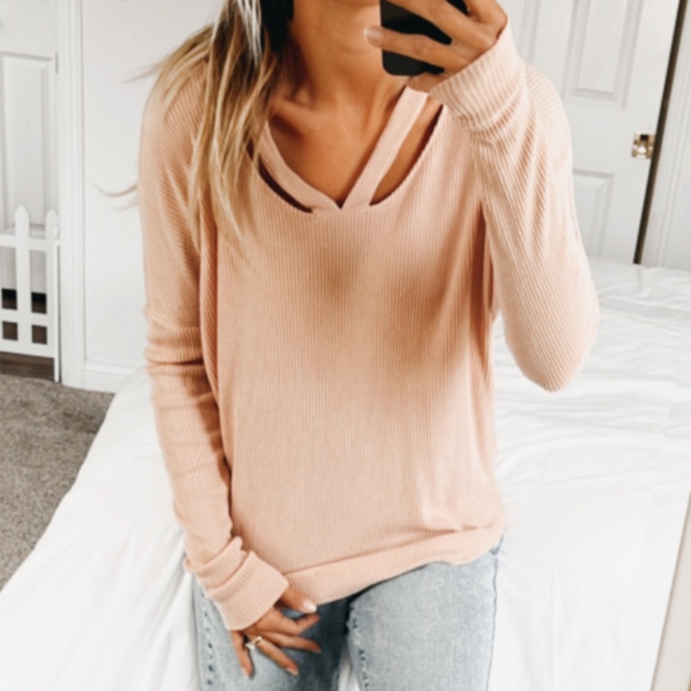 Express Cutout Top
